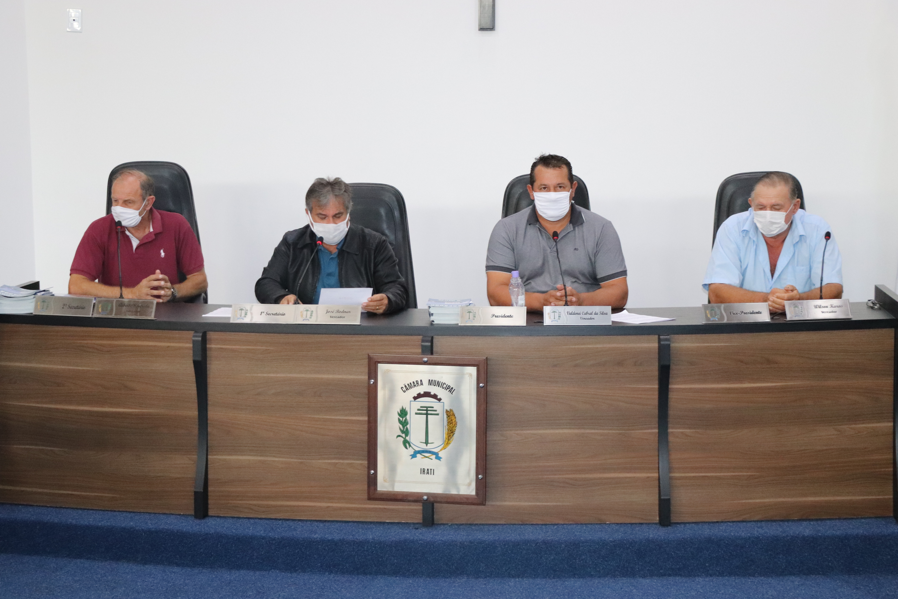 A pedido do Executivo, Câmara devolve PL 019 que trata da bonificação dos servidores que atuam no combate ao coronavírus