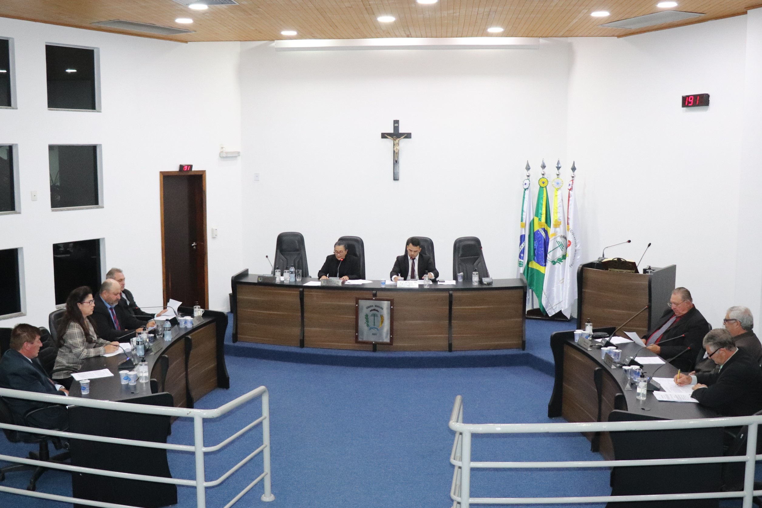 Aprovado PL que autoriza Executivo a auxiliar municípios ou estados em situação de emergência