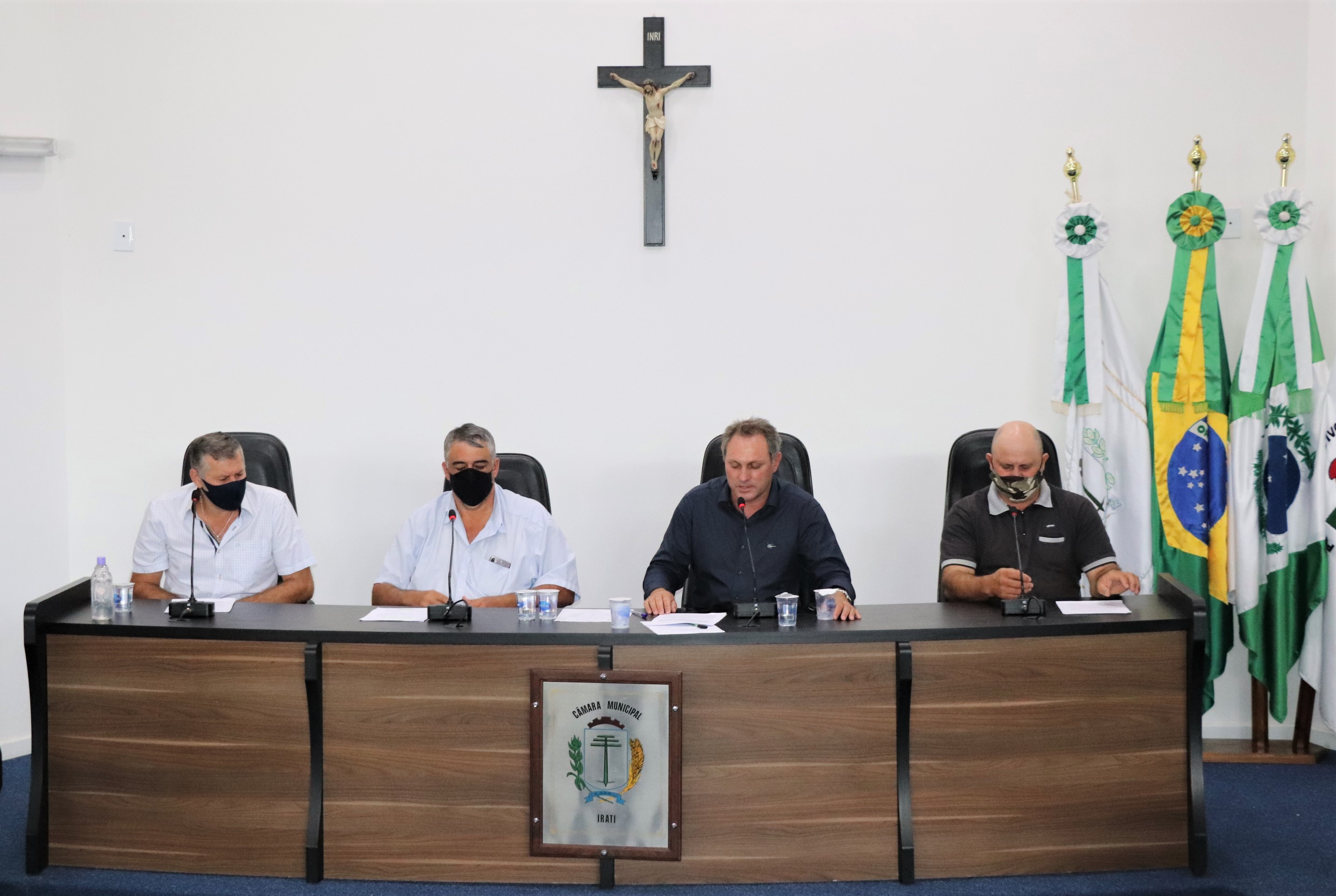 Câmara aprova Decreto que concede licença ao prefeito para tratamento de saúde 