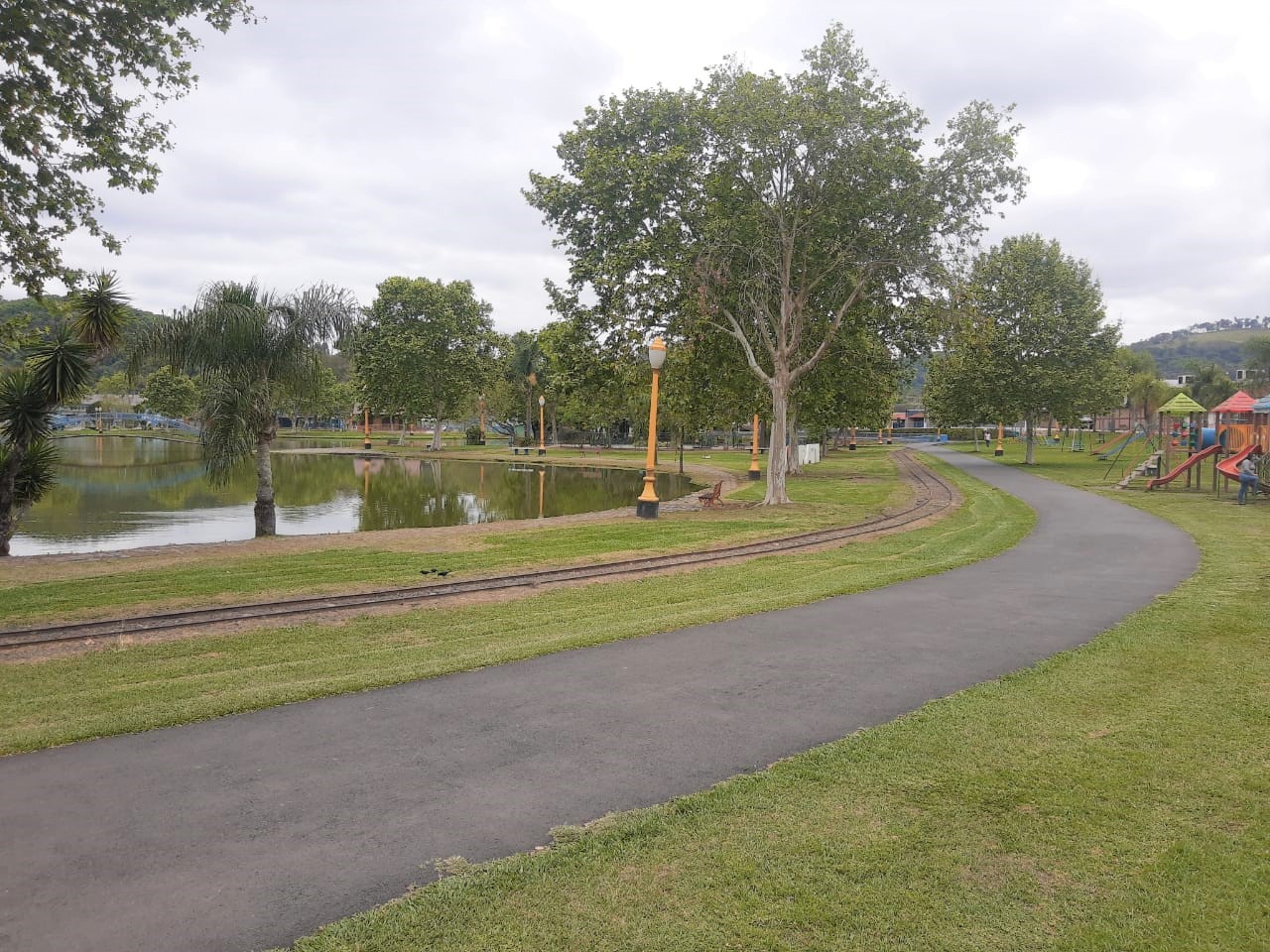 Câmara solicita a demarcação de metragem na pista de caminhada do Parque Aquático