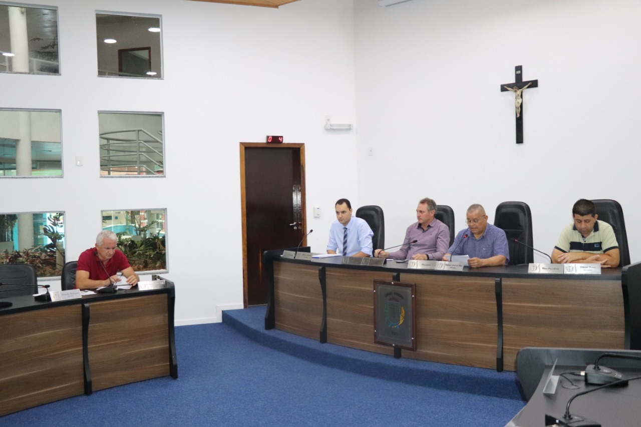 Comissão de Ética decide por aplicação de censura escrita ao Vereador Rogério Luís Kuhn por prática de ato atentatório ao Decoro Parlamentar