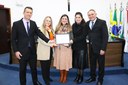Legislativo entrega Moção de Aplausos à Professora Idana Cristina Menon premiada no Projeto Agrinho 2024
