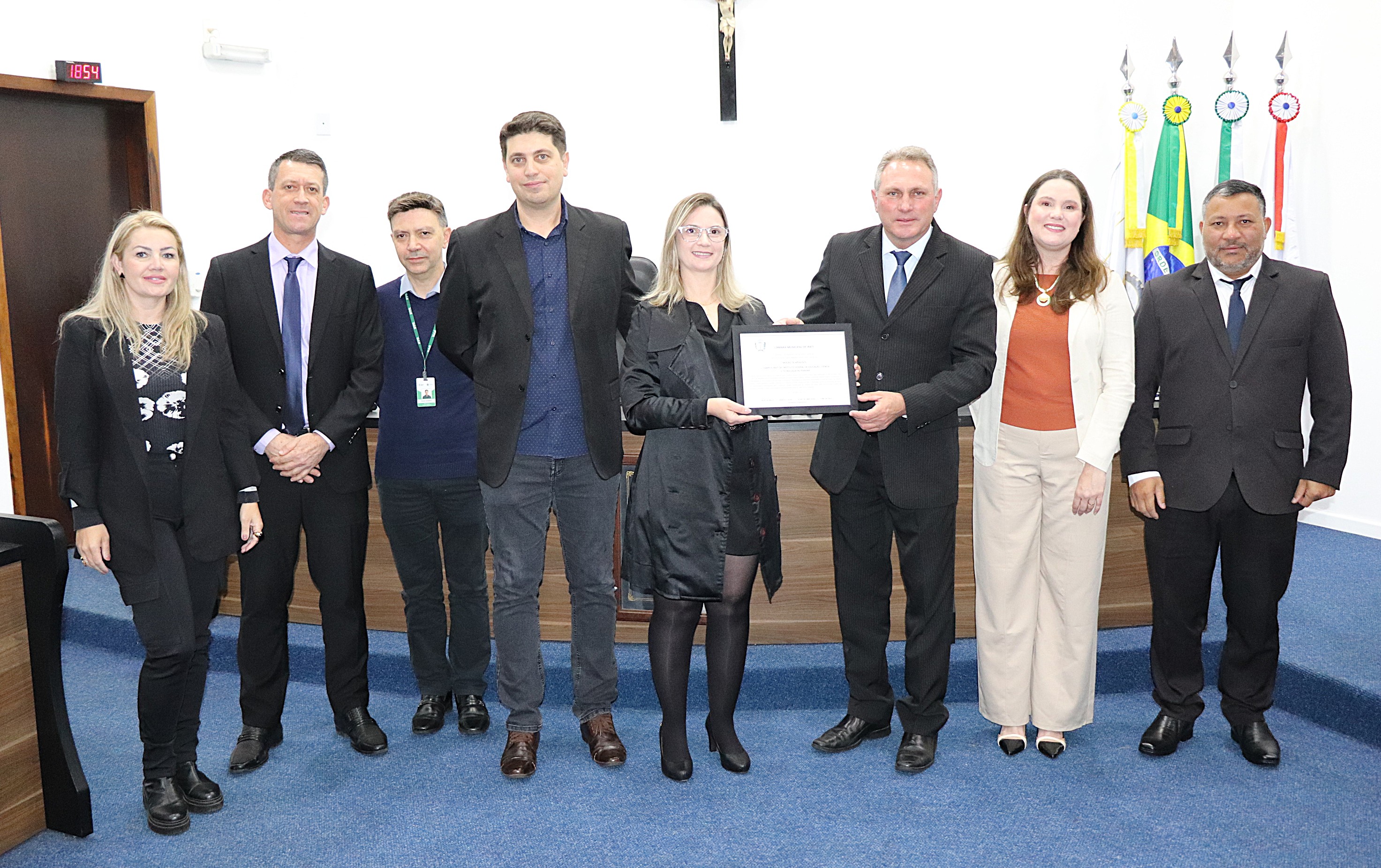 Legislativo entrega Moção de Aplausos ao IFPR – Campus Irati