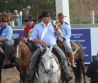 Pista de Laço do CT Willy Laars recebe o nome do Vereador Nei Cabral