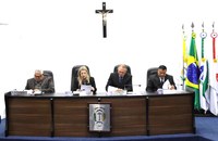 PL que concede subvenção à Comunidade Bethânia e projeto que altera a Lei Municipal referente ao Refis são aprovados em regime de urgência  