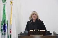 Secretária de Educação explana sobre projetos, investimentos e funcionamento da pasta