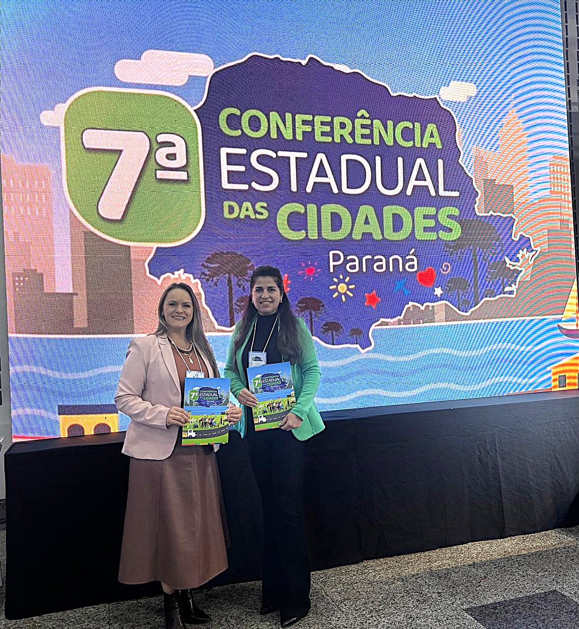 Vereadoras participam da 7ª Conferência Estadual das Cidades do Paraná em Curitiba
