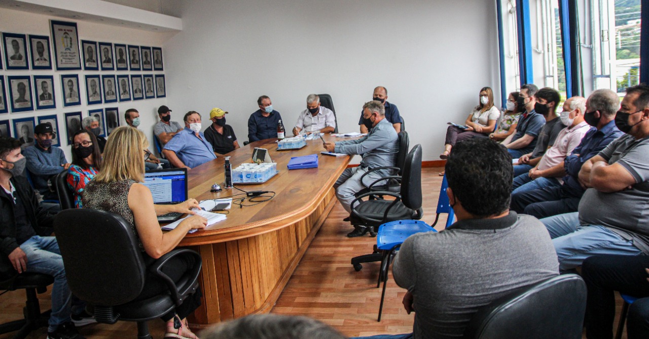 Vereadores mantêm atividades durante o recesso parlamentar