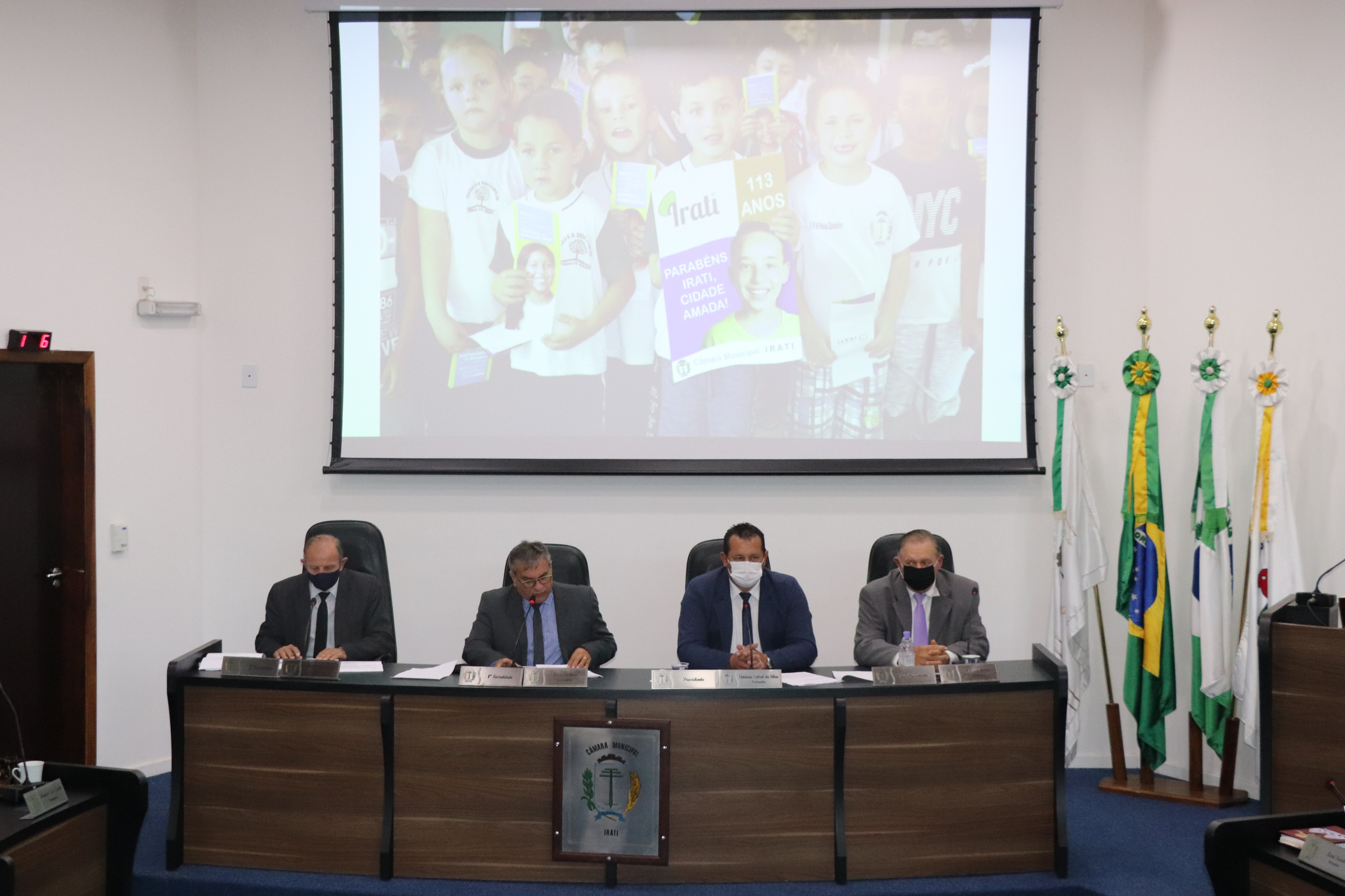 Vereadores parabenizam Irati pelos 113 anos de história