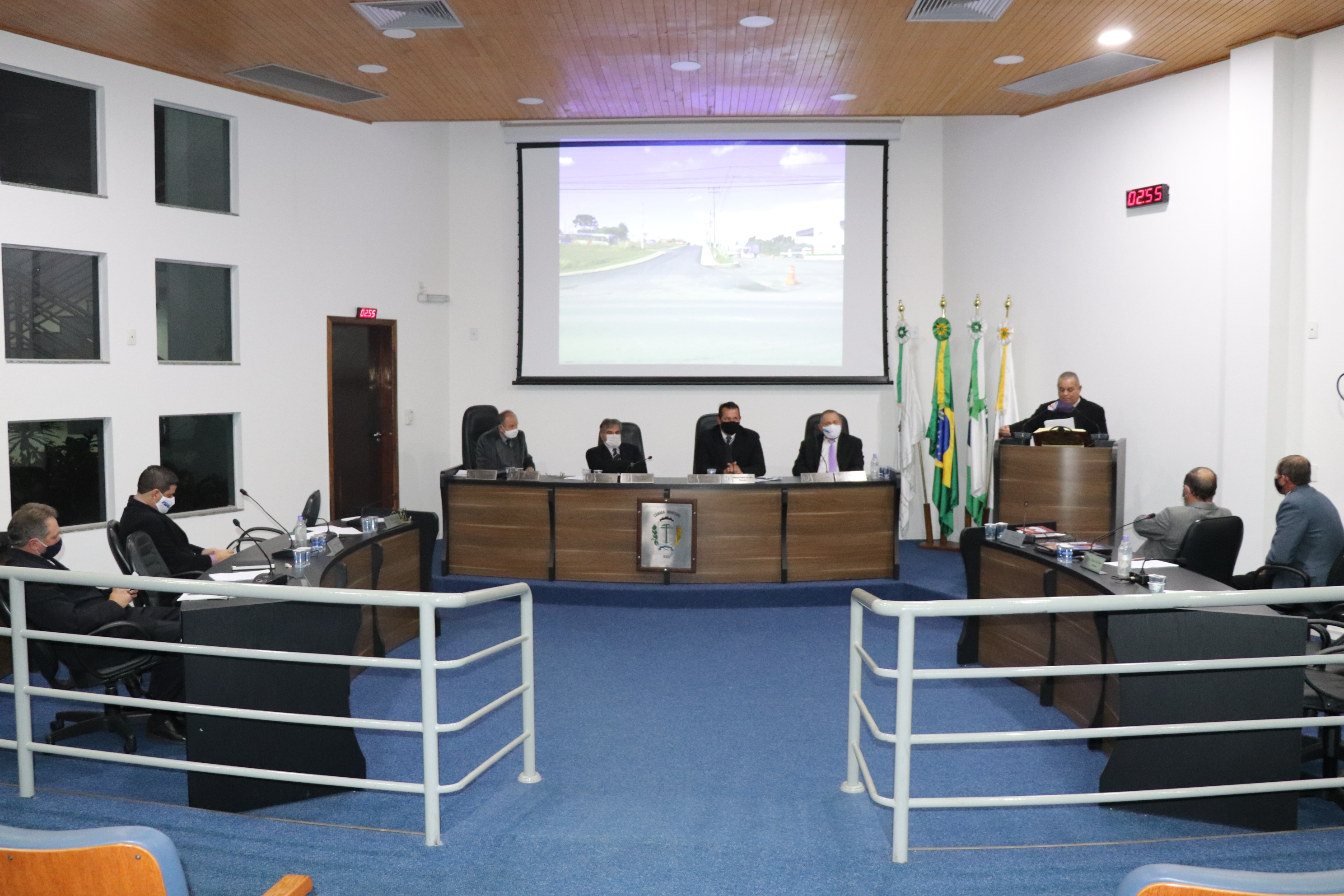 Vereadores pedem a construção de abrigos nas áreas externas das UBS