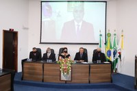 Vereadores, prefeito e vice-prefeita são empossados