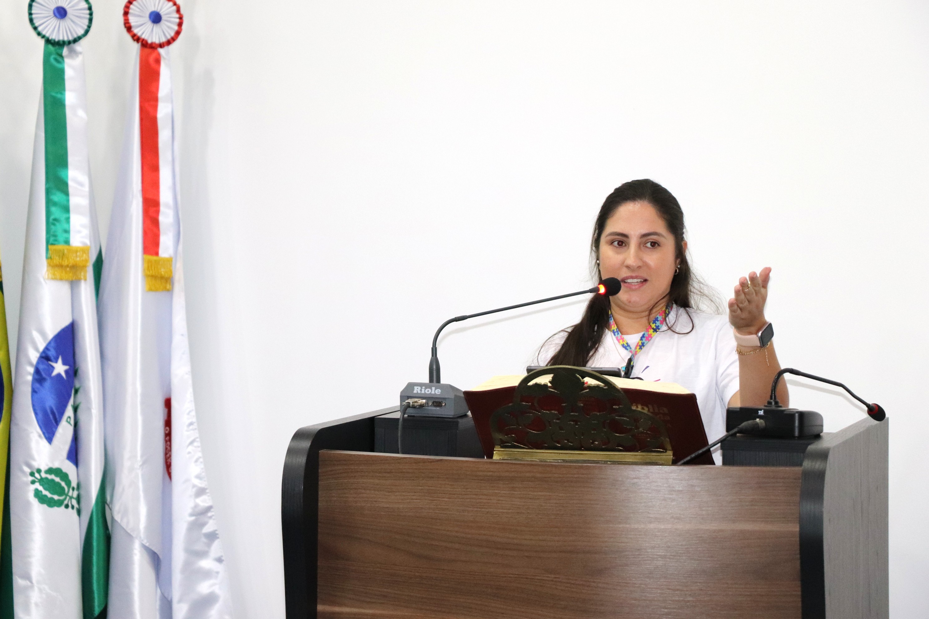 Vice-presidente da Associação Irati TEAbraça explana sobre a realidade das famílias atípicas e dificuldades enfrentadas